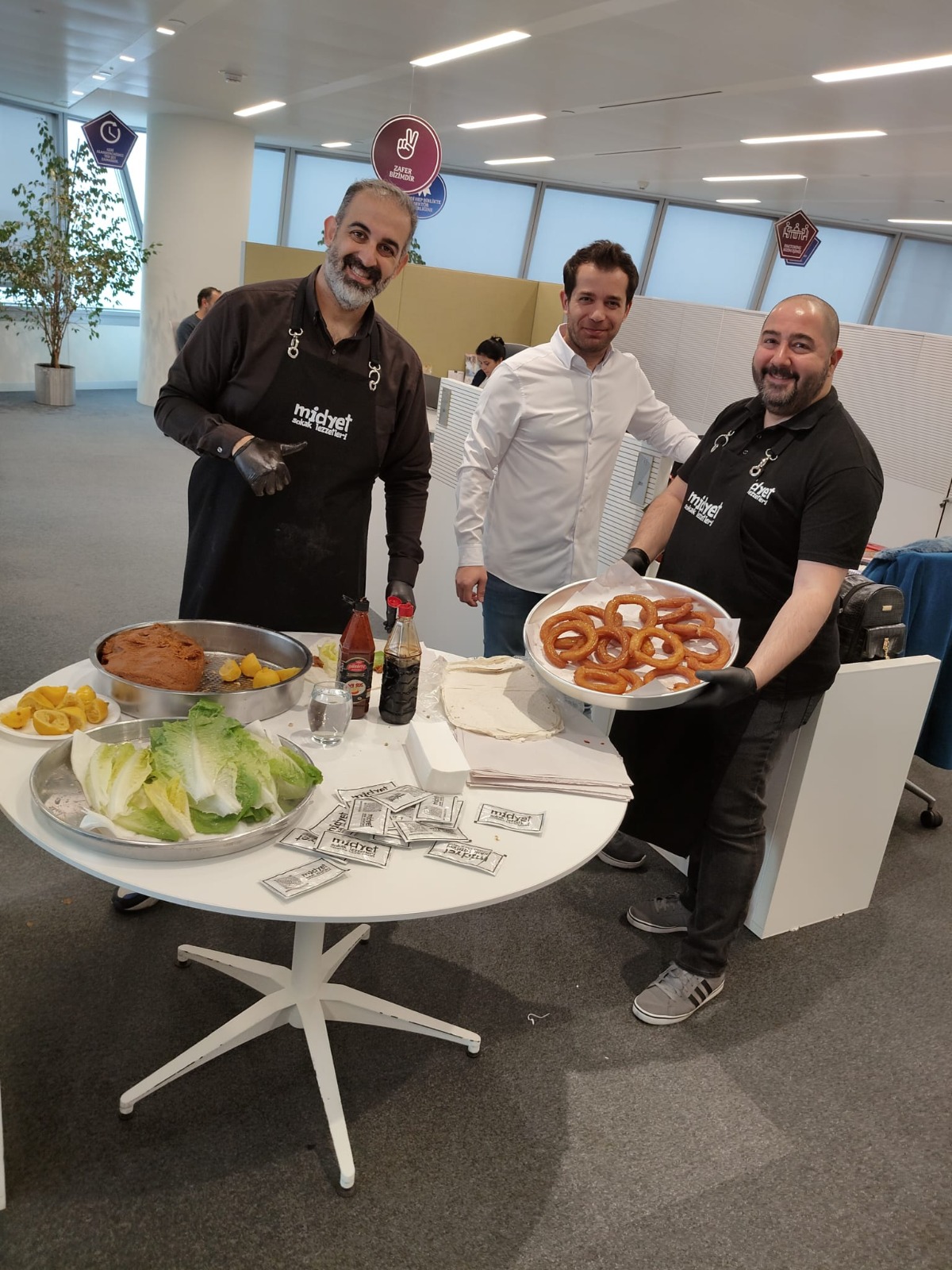 Kurumsal halka tatlı servisi